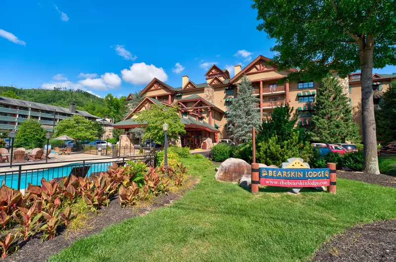bearskin lodge