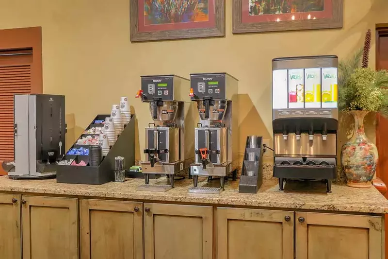 continental breakfast