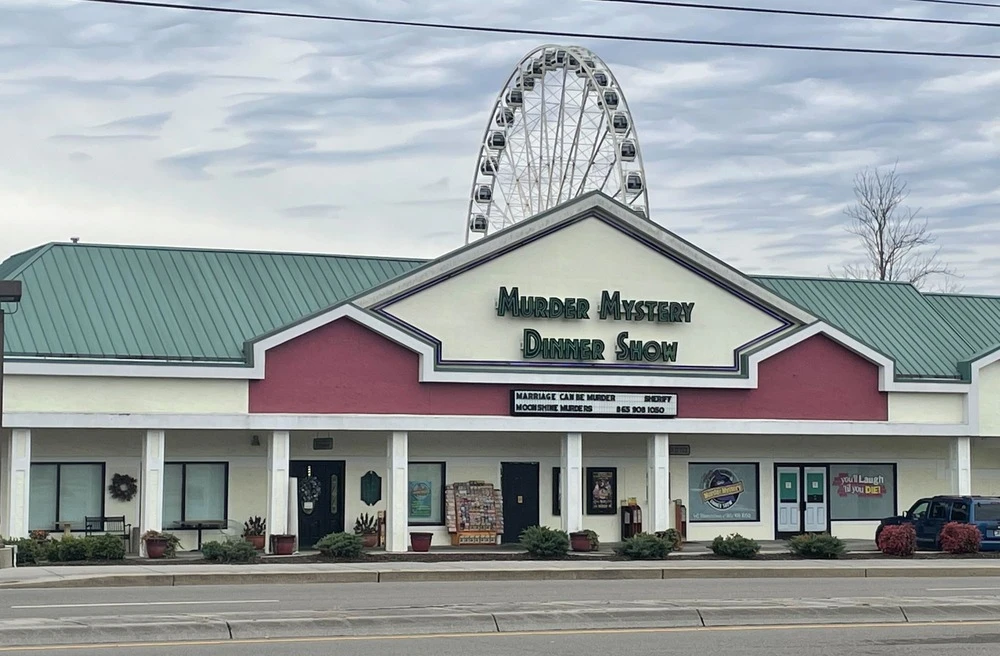 Great Smoky Mountain Murder Mystery Dinner Show in Pigeon Forge TN