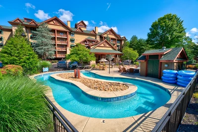 Bearskin Lodge Gatlinburg lazy river