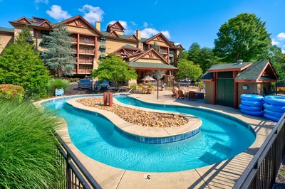 Bearskin Lodge Gatlinburg lazy river