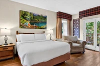 Gatlinburg hotel room queen bed