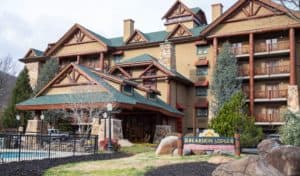 Bearskin Lodge hotel in Gatlinburg TN