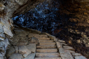 arch rock on alum cave trail in the smoky mountains